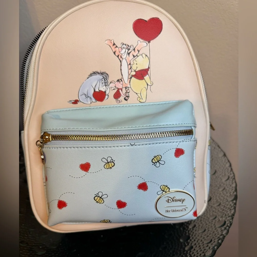 Cute Loungefly Her Universe Disney Winnie the Pooh & Friends Heart Mini Backup - Picture 3 of 13